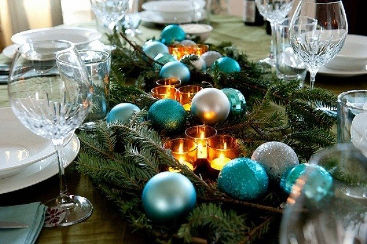 Holiday Decor that Lasts from Thanksgiving to Christmas