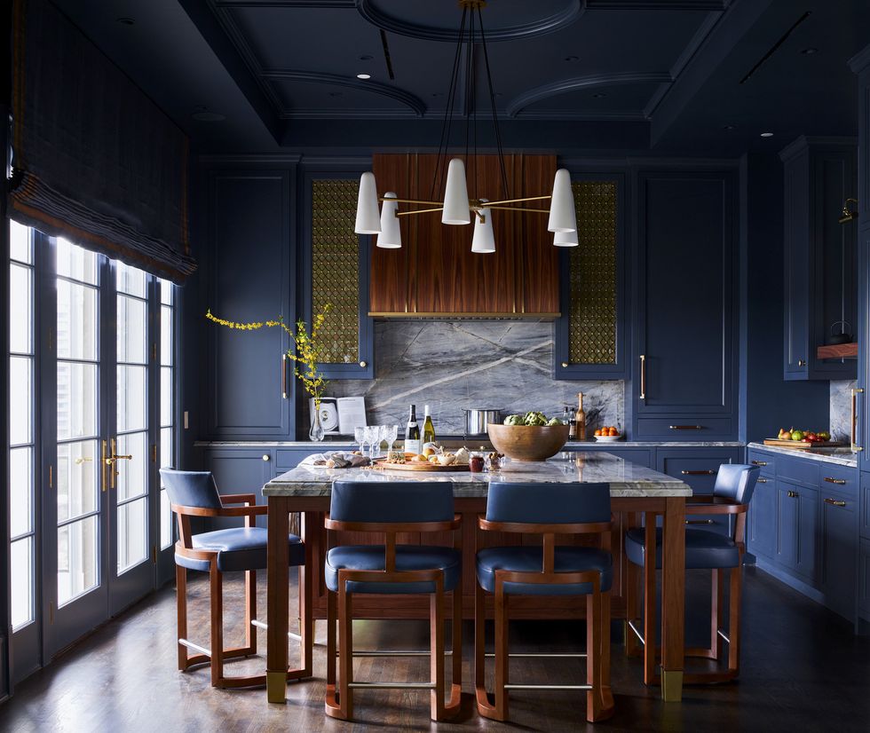 Fall interior color palettes: navy blue and mahogany.