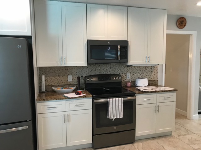 The kitchen before the remodel.