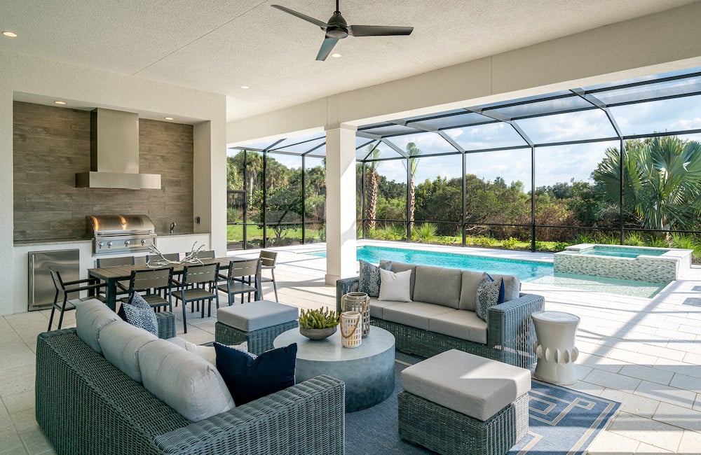 Full outdoor cooking facilities make your outdoor living spaces delicious!