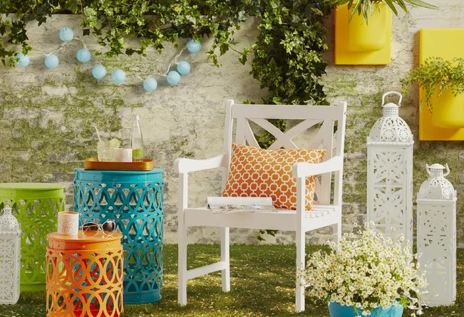 Multi+Colored+Metal+Indoor+Outdoor+Nesting+Accent+Table+with+Carved+Trellis+Design+3+-+Pieces (1) Freshly squeezed cocktails and chilled glasses of Sauvignon Blanc deserve to rest on a chic side table.