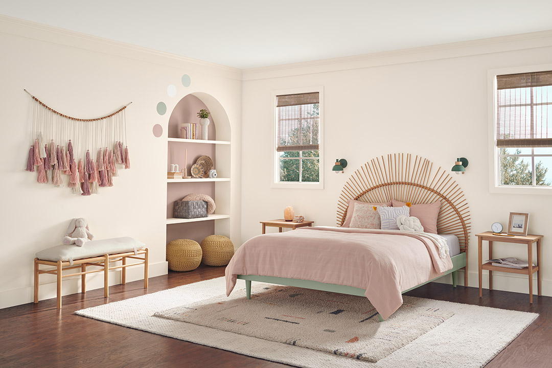 cotm-april2024-sashaysand-diningroom-bedroom The calm, nostalgic tones of Sashay Sand enhance the bedroom though accessories.
