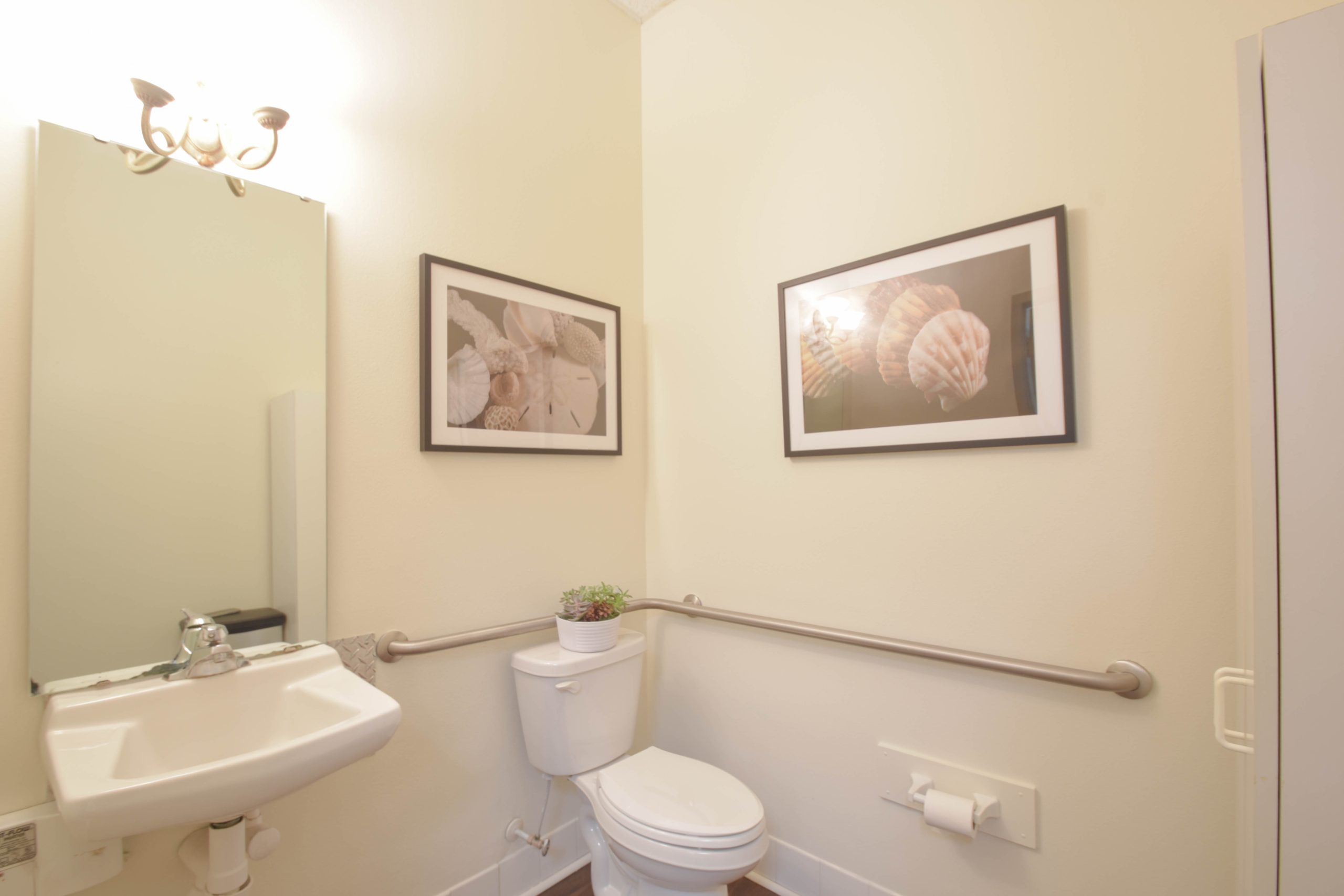 Dr. Bragg office renovation 12 (after) new bathroom.
