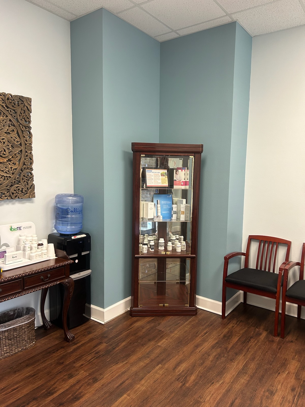Dr. Bragg office renovation 13 (before, old retail space).