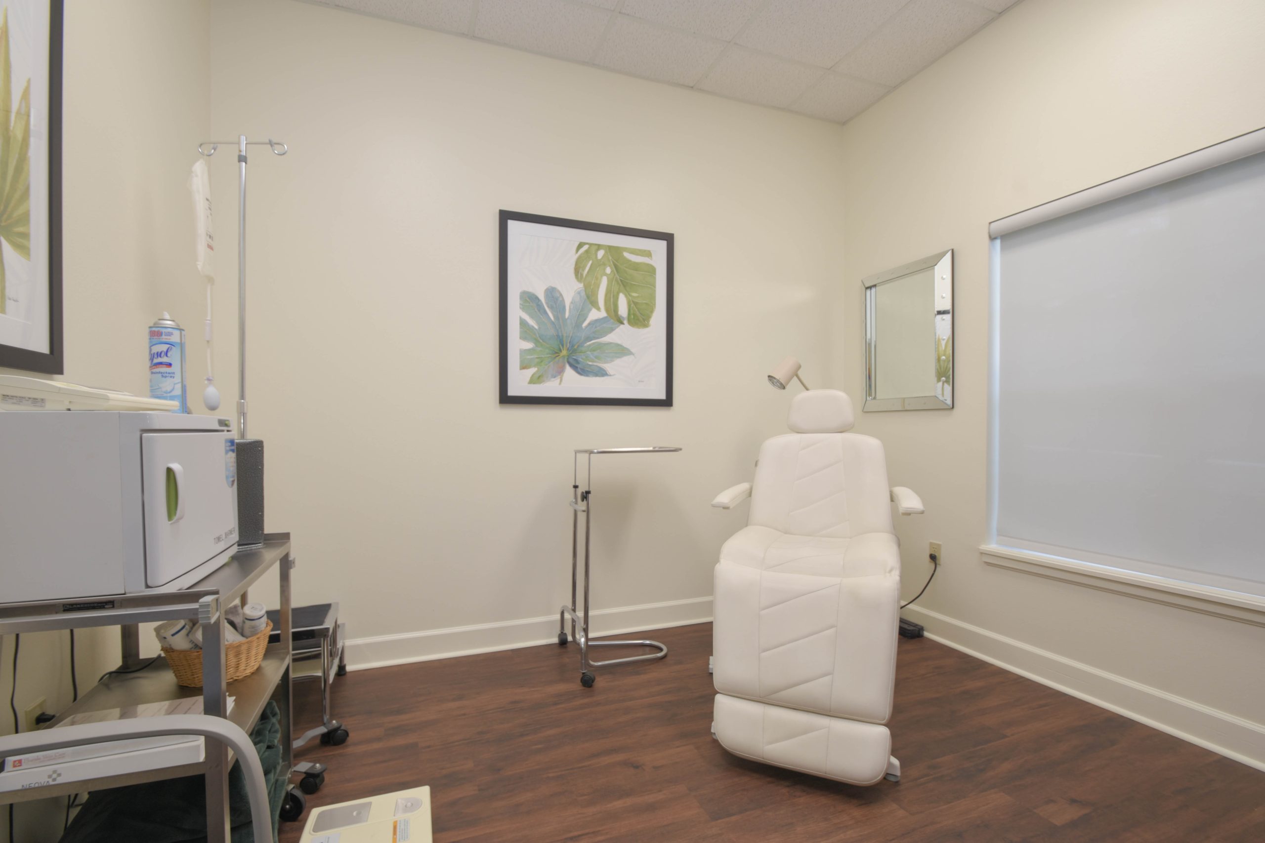 Dr. Bragg office renovation 8 (after) new patient exam room.