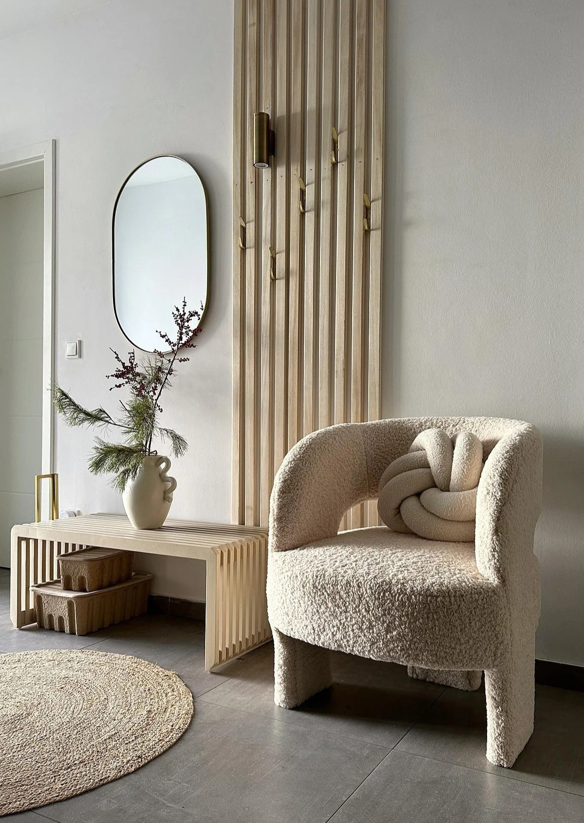 Japandi decor and furnishings.
