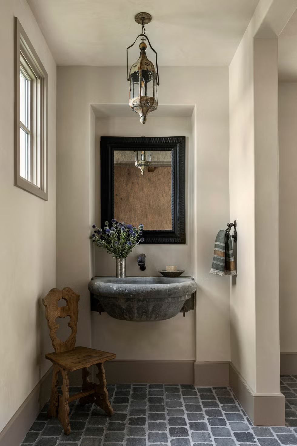 For those who love soft, understated tones, mid-brown and stony gray create a relaxing, neutral palette—perfect for bedrooms and bathrooms.