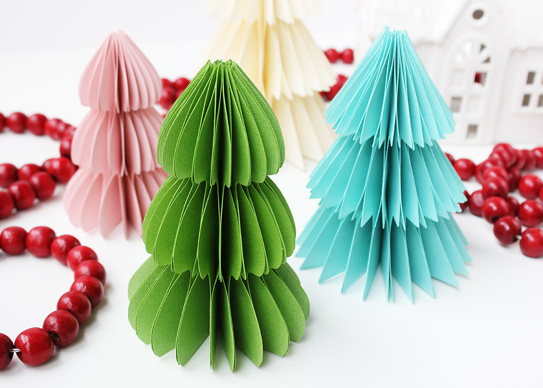 How-to-Make-Honeycomb-Christmas-Trees honeycomb Christmas trees