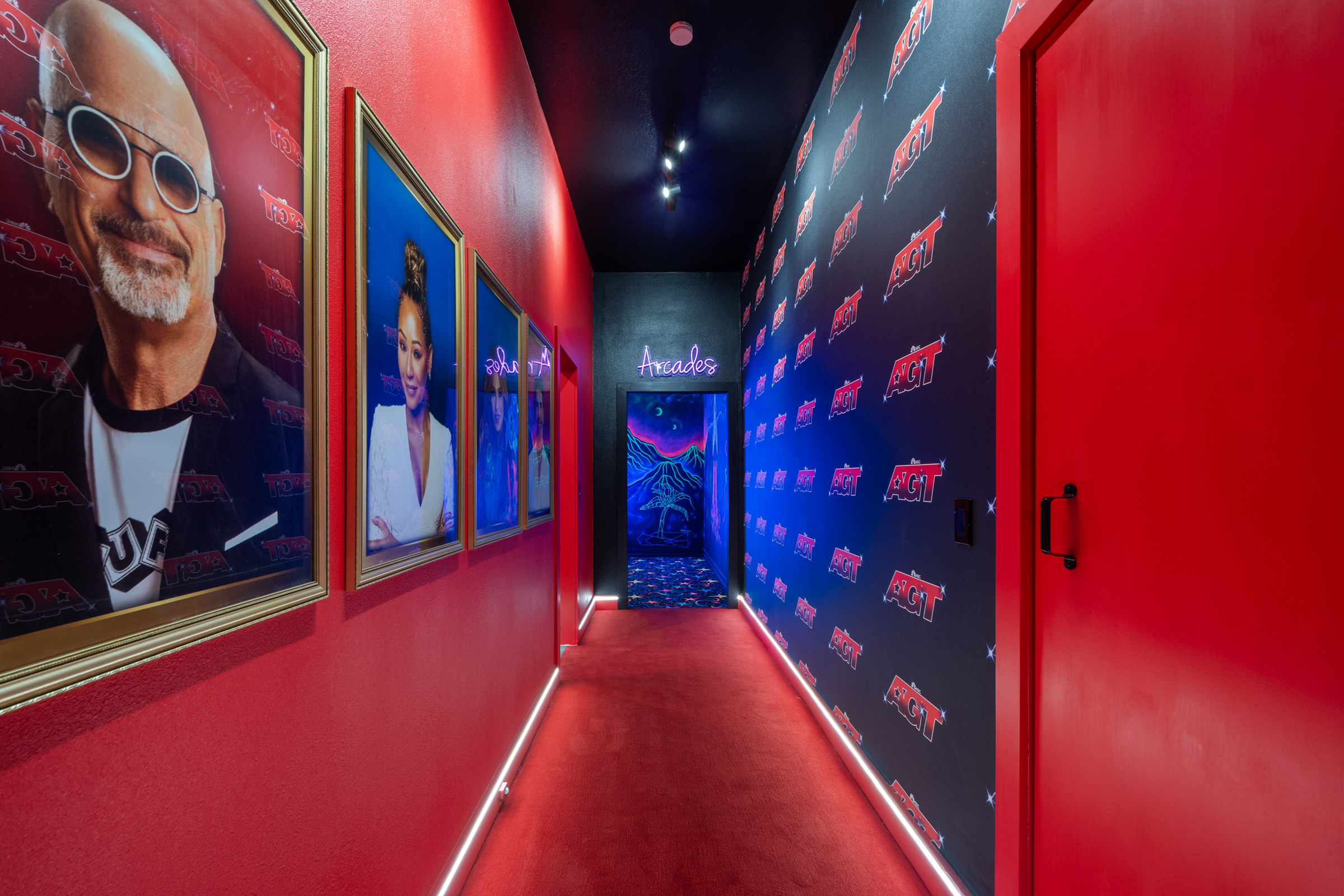 Hollywood Glam entry to theater