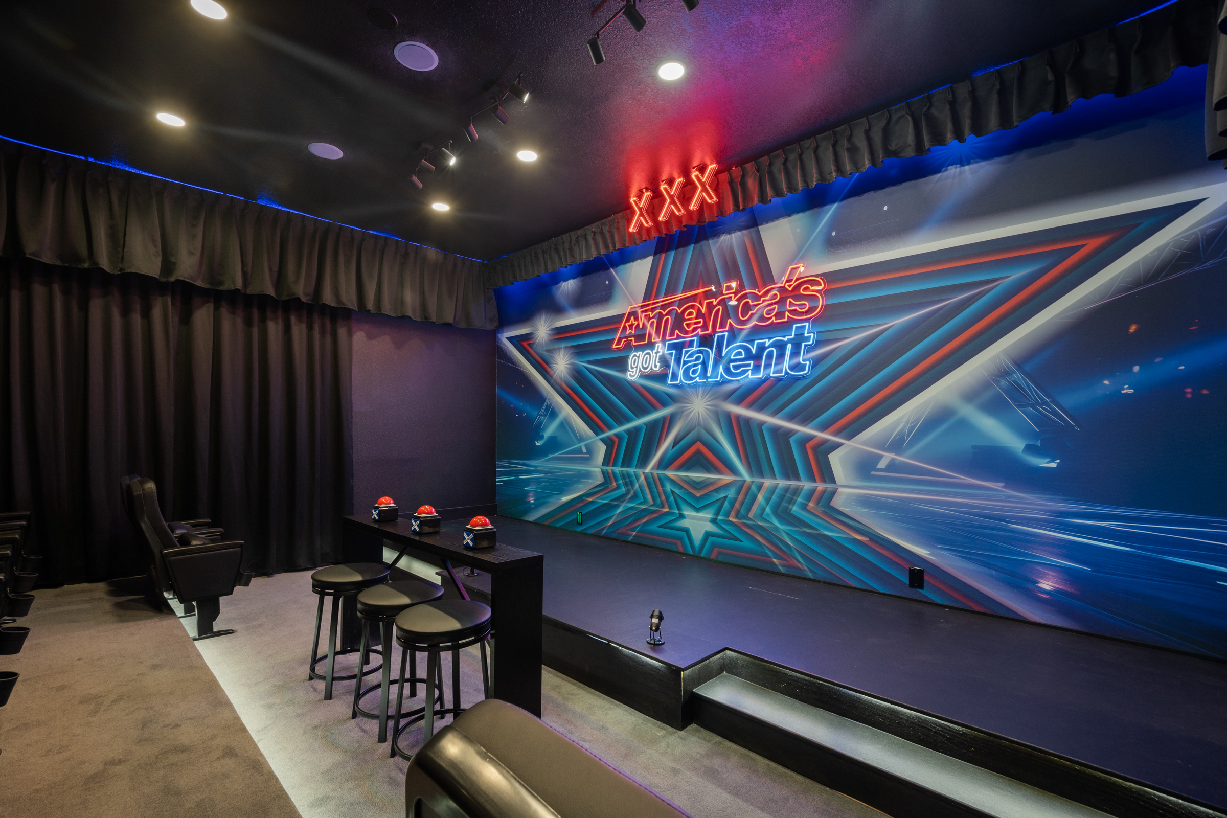 Hollywood Glam theater room