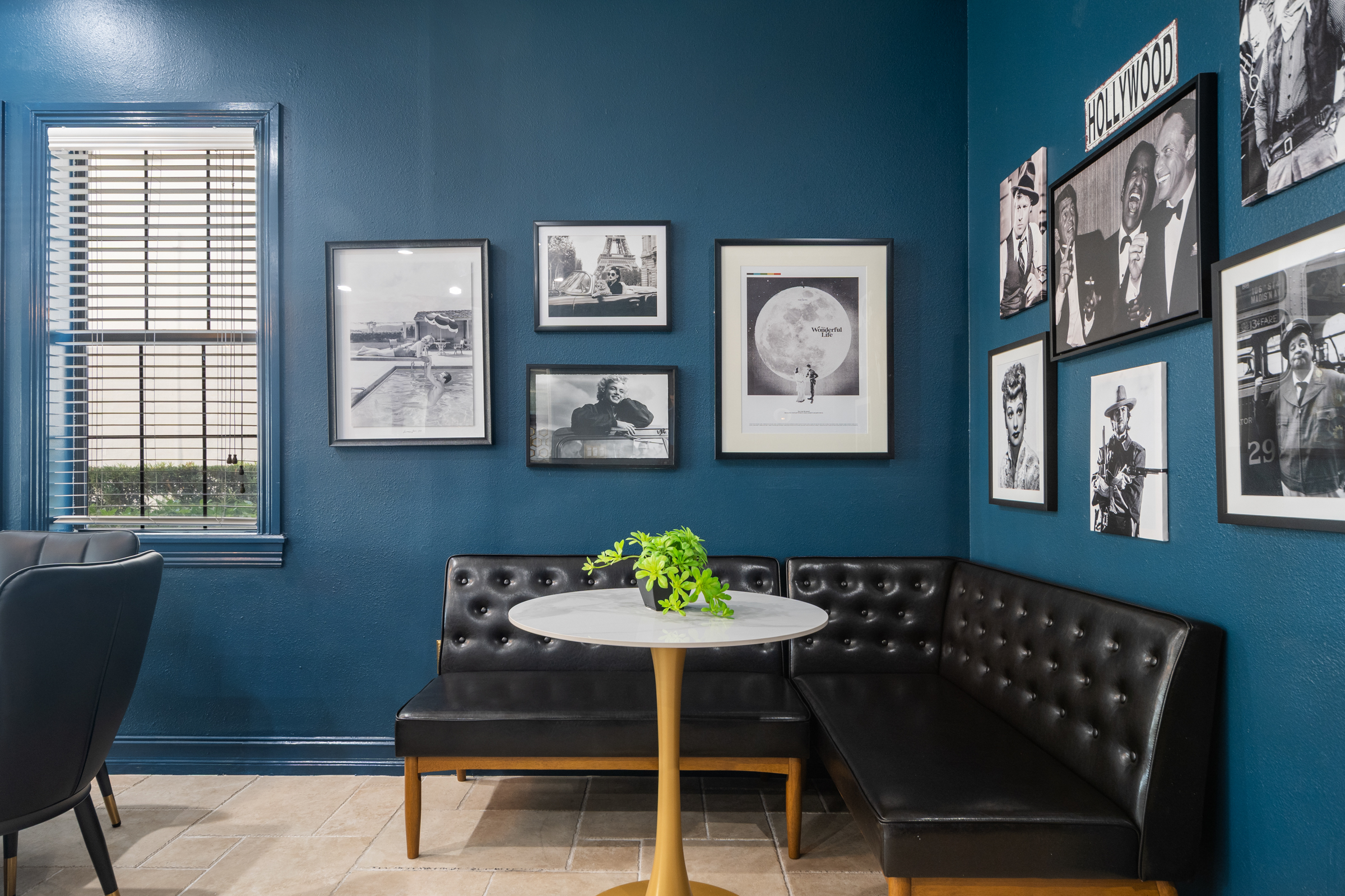 Hollywood Glam nook